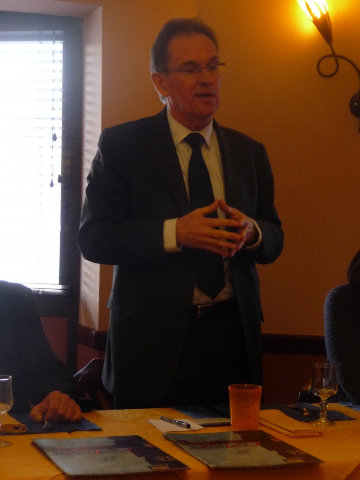 republicain-morbihan-Diner-débat-avec-le-député-européen-Alain-CADEC